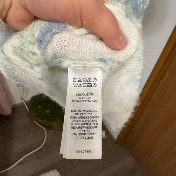 Joie Floral Crew Neck Short Sleeve Sweater 🦋 - Picture 6 of 6